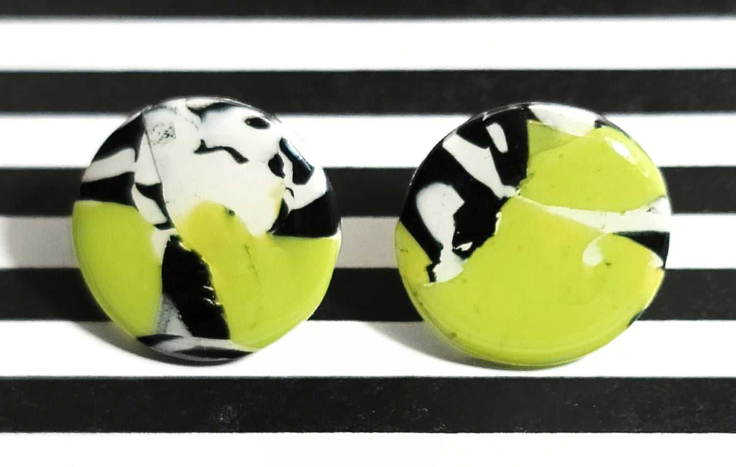 Lady lime STUD earrings image 4