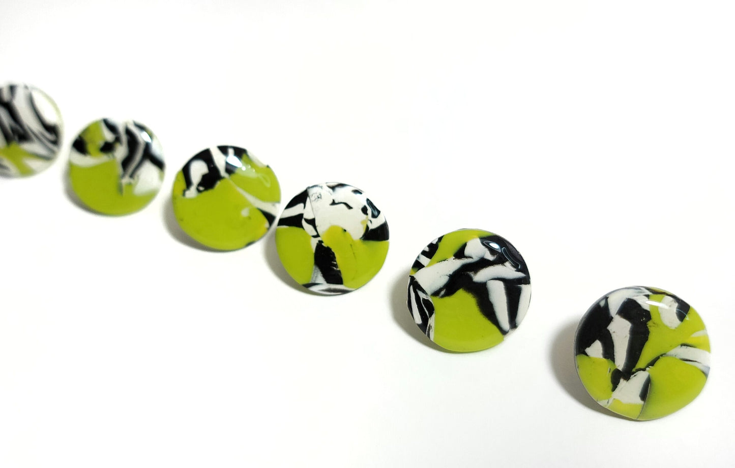 Lady lime STUD earrings image 2