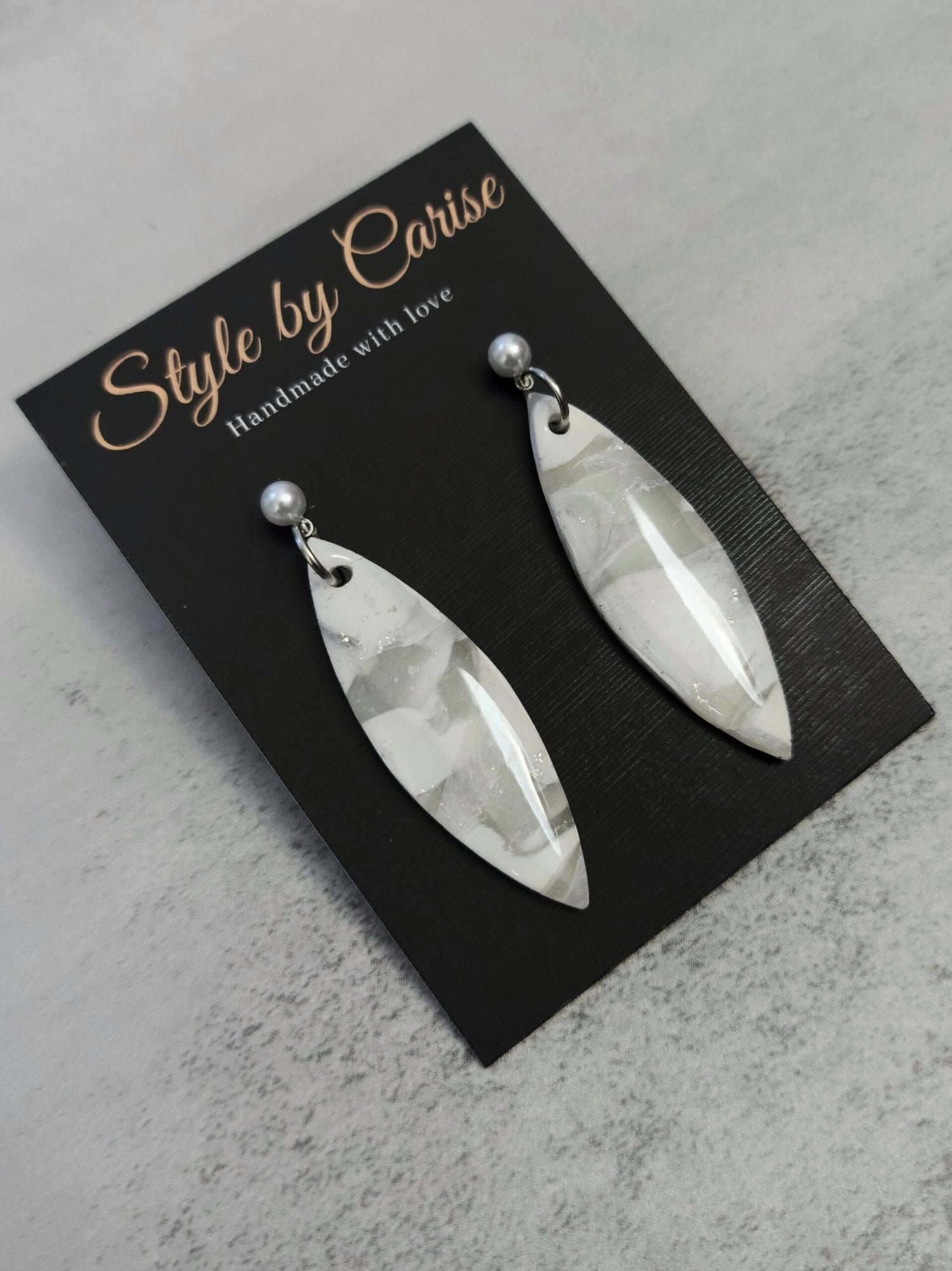 Ivory stone leaves image 0